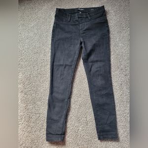 EUC Black Pull on Judy Blue Skinny Jeans Size 7/28Style #JB88263